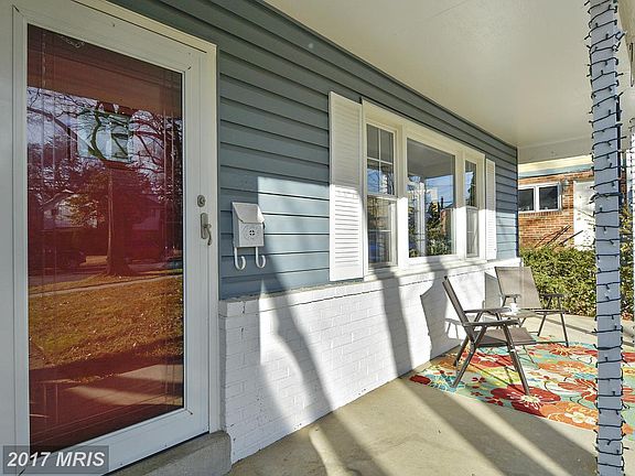 3rd image of 6111 Lone Oak Dr