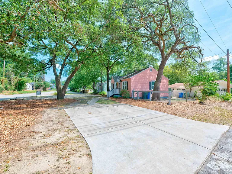 322 S Kilbourne Rd — Photo 5