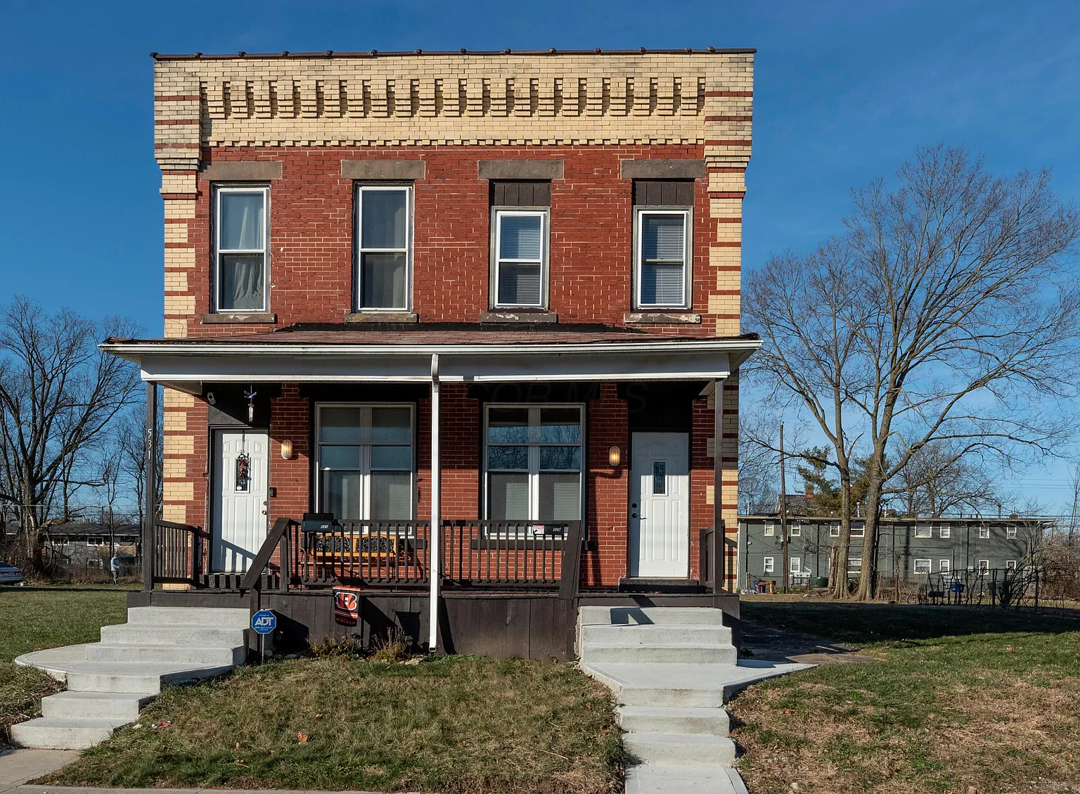529-531 Kelton Ave photo 1