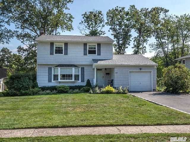 1st image of 20 Sherbrooke Dr