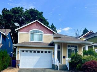 2826 NE 7th St, Renton, WA 98056