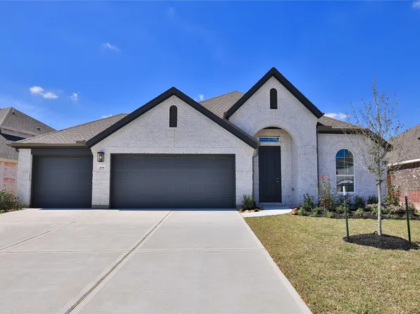 209 Cross Gable Ln, Dayton, TX 77535