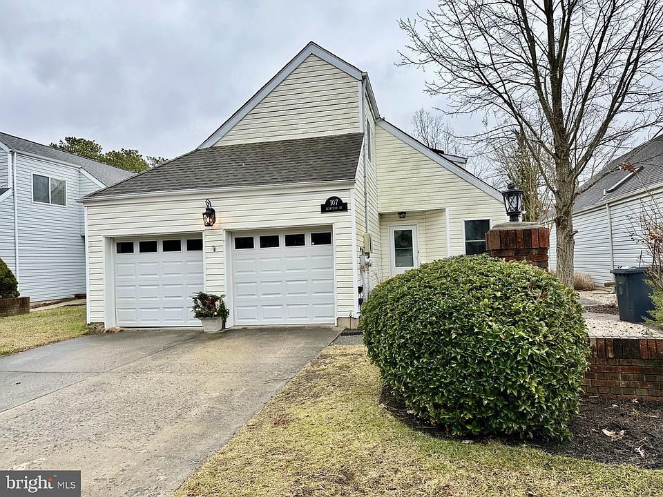 1st image of 107 Deerfield Dr