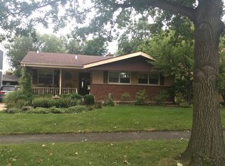 334 E Parkview Ave, Elmhurst, IL 60126