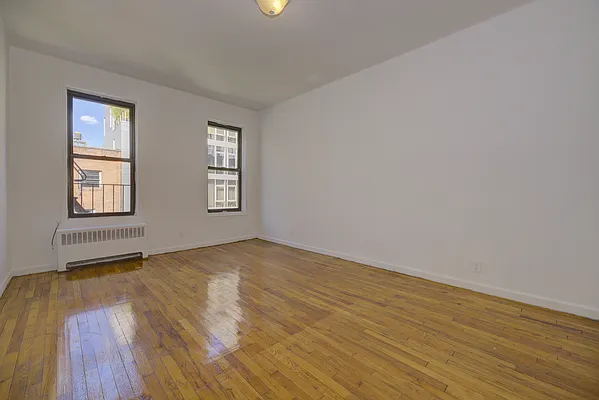 Rented by Bond New York | media 18