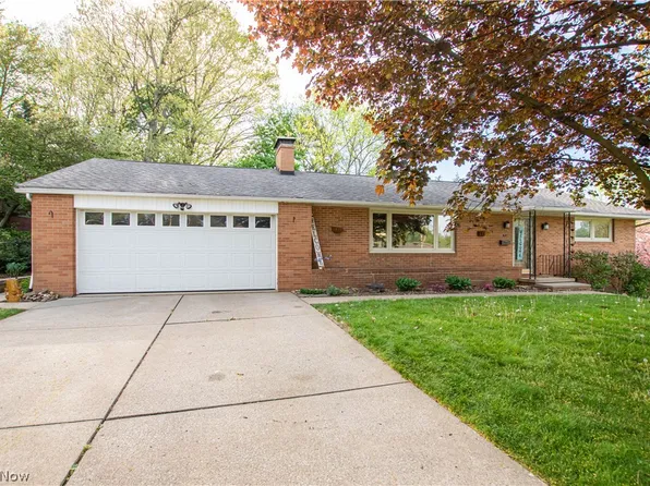 525 Pershing Ave SE, North Canton, OH 44720