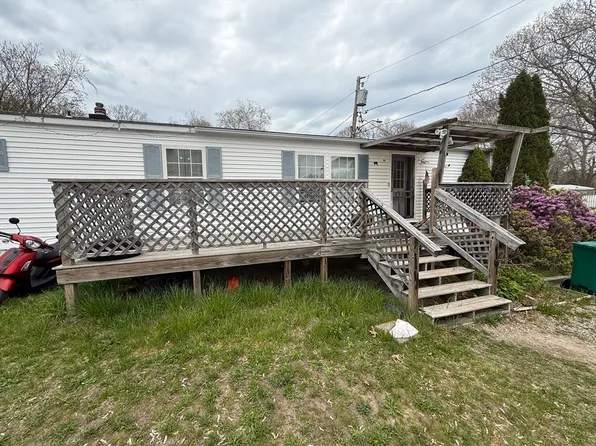 14 Patriot Cir, Plymouth, MA 02360