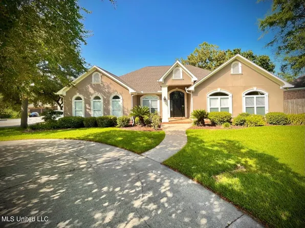 2482 Castille Pl, Biloxi, MS 39531