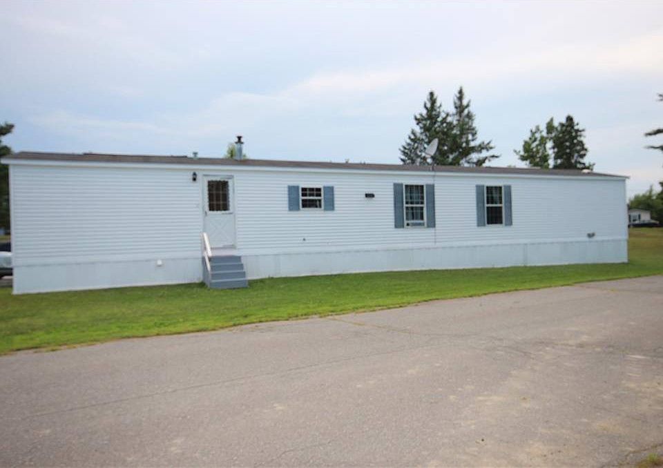 2nd image of 1 Shamrock Cir