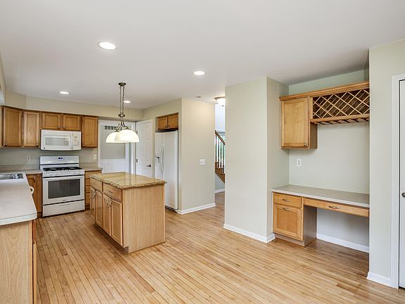 4th image of 8888 Sydney Dr