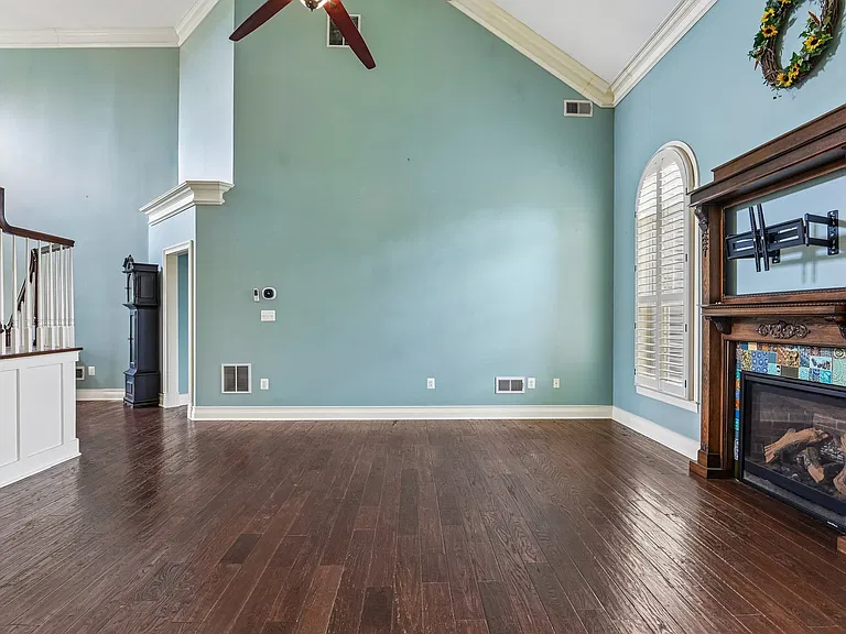 1097 Underwood Rd — Photo 16