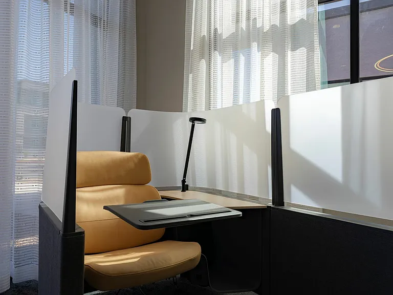 Brody Work Pod
