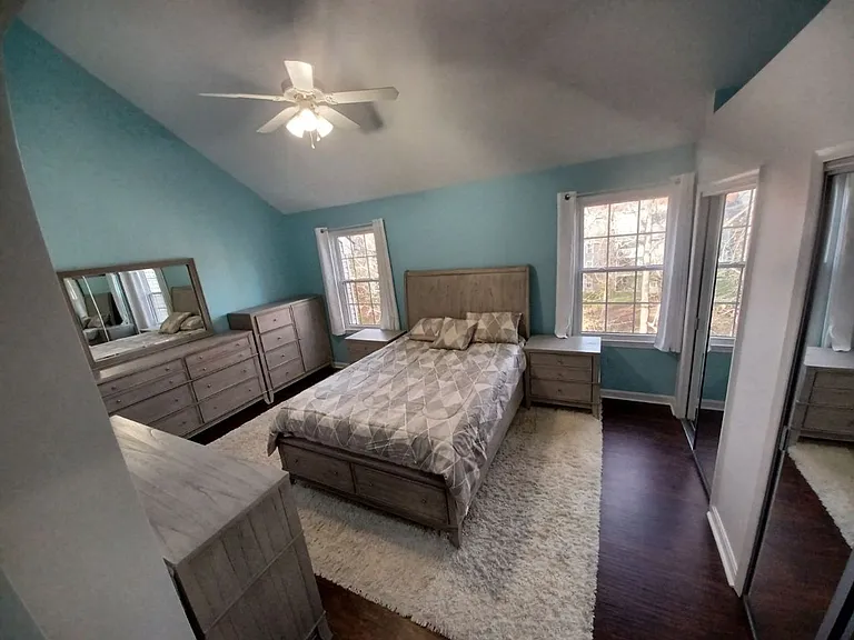 8028 Green Valley Ln — Photo 50