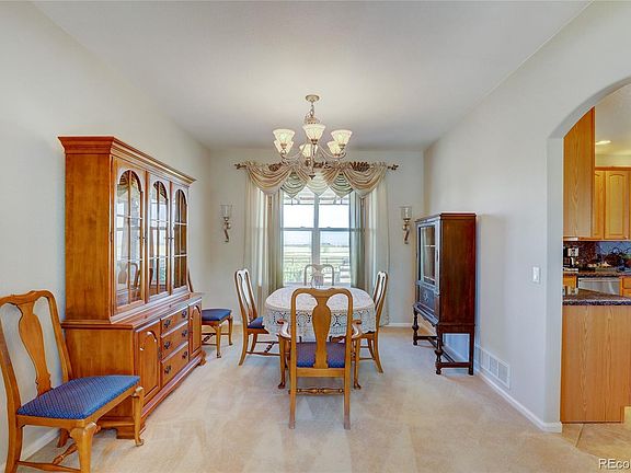 4th image of 365 Antelope Dr W
