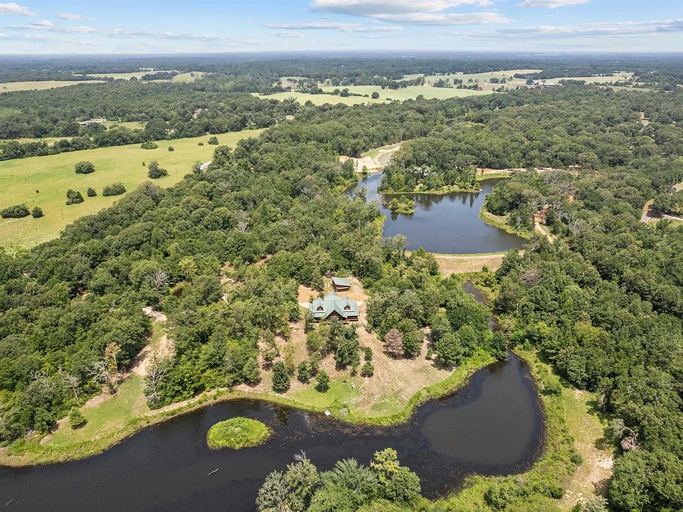 1st image of 3 Lakeside Dr