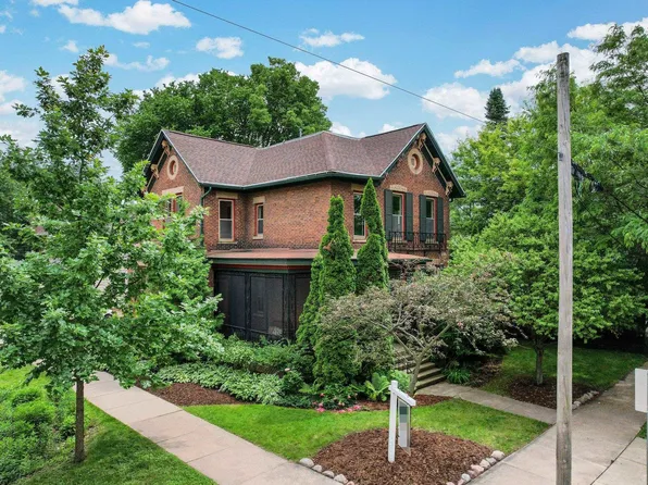 851 Jenifer St, Madison, WI 53703