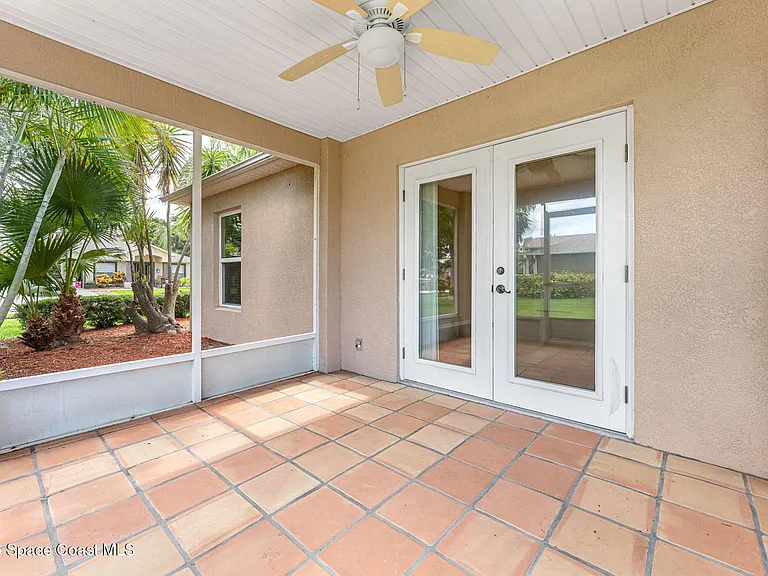 1622 Laramie Cir — Photo 25