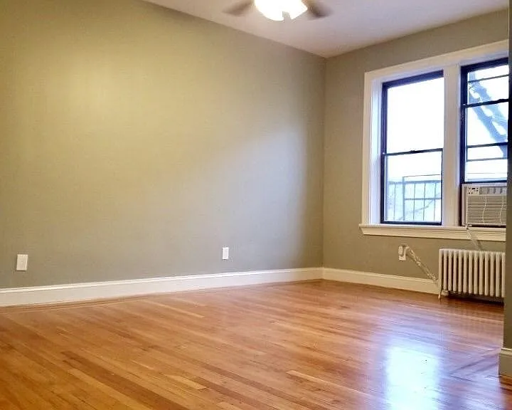 821 Bergen Ave #C6 — Photo 1