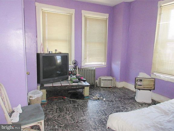 4th image of 3266 Kensington Ave