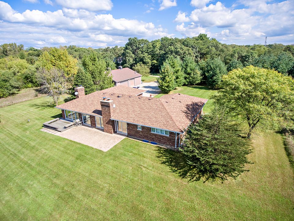 2301 Colby Point Rd, Mchenry, IL 60050 Zillow