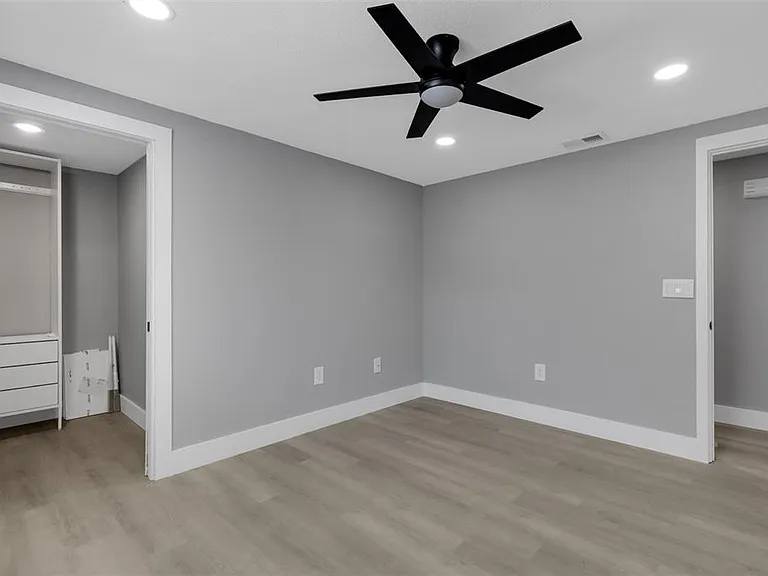 4645 Hunter Ridge Dr — Photo 48