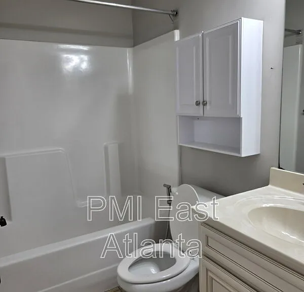422 Live Oak Pass — Photo 19