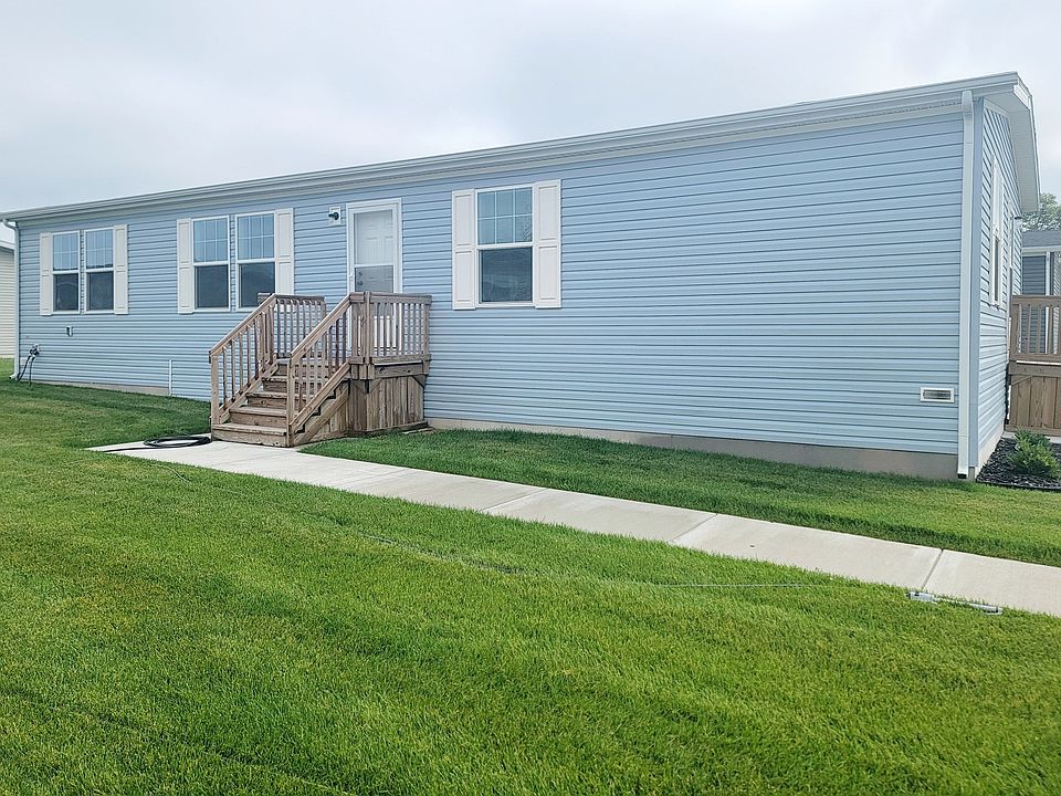 1st image of 400 The Willows #9P5ITR