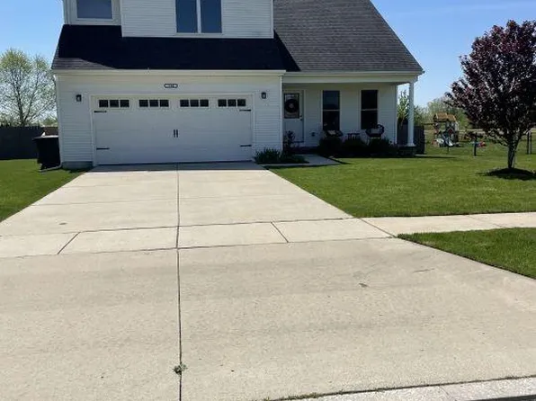 780 Blue Bird Ln, Milan, MI 48160