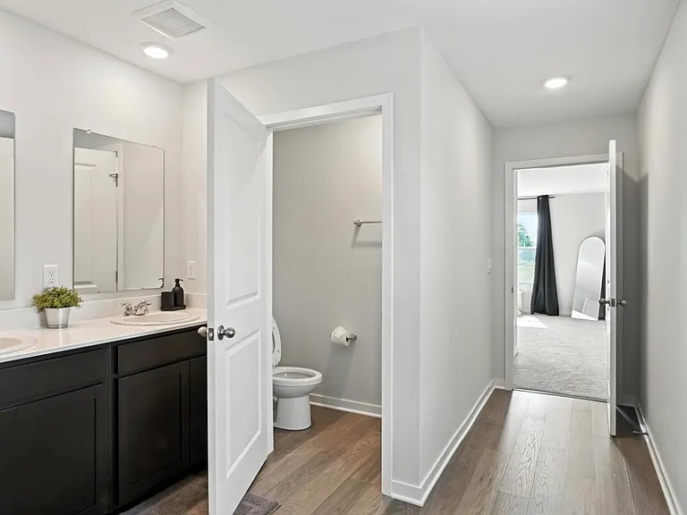 2731 Bellgrove Pl — Photo 9