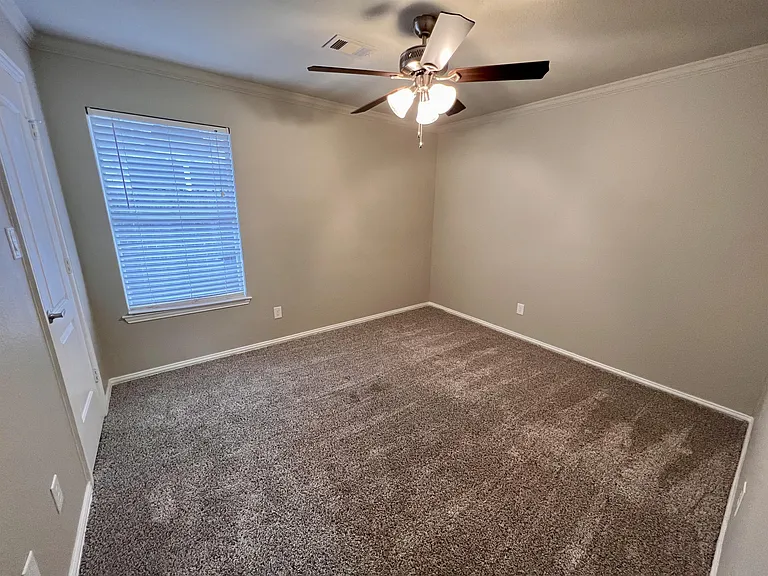 2805 Yorkfield Ct — Photo 23
