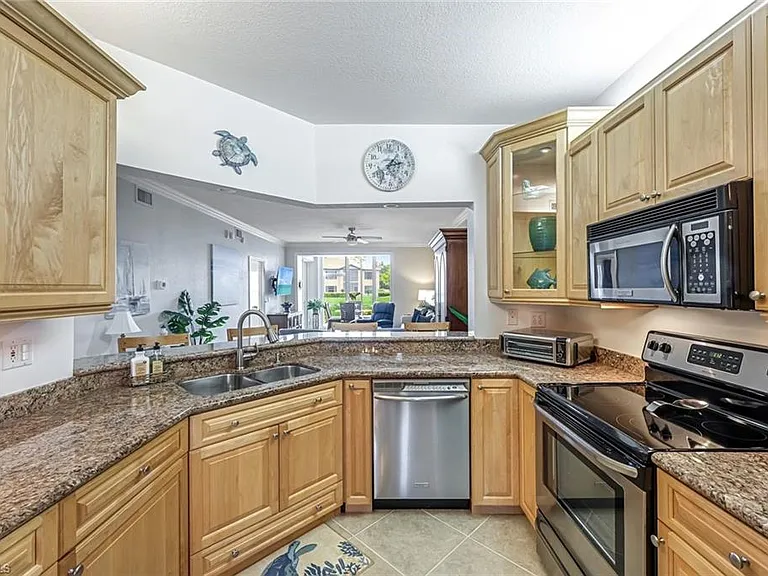 832 Tanbark Dr #104 — Photo 4