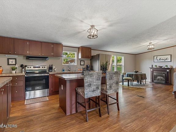 2nd image of 1017 Beardshire St