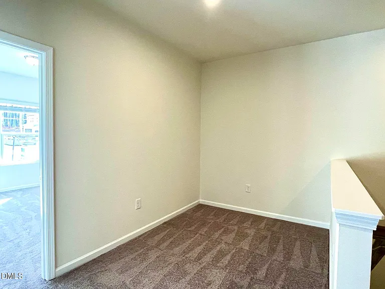 1616 Brussels Dr — Photo 22