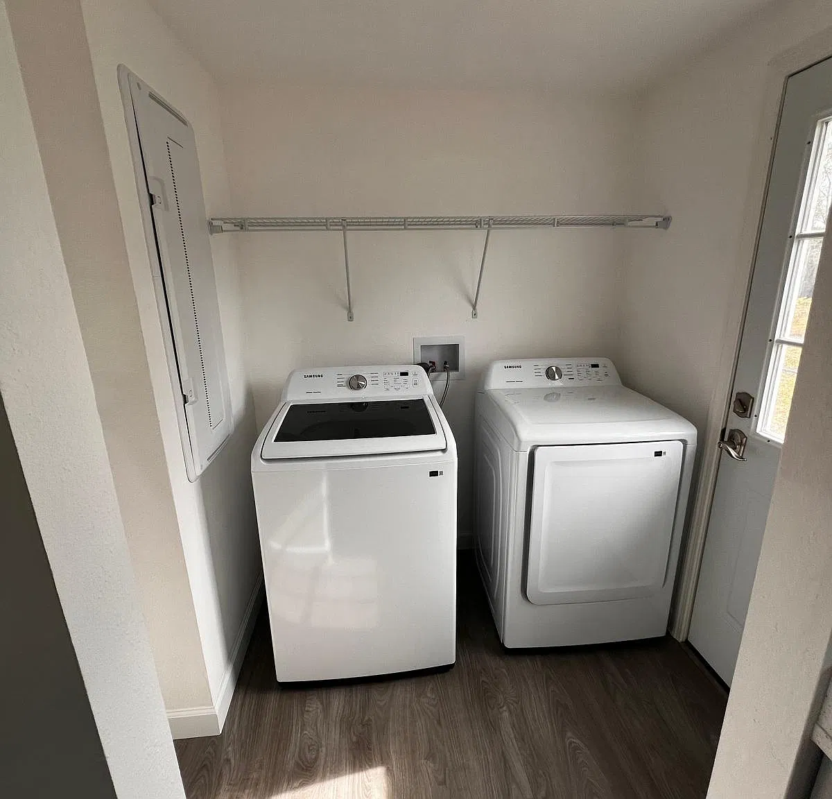 2 bed, 850 sqft, $2,000 — Photo 2