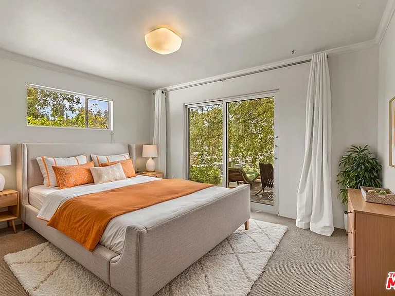 4608 Nob Hill Dr — Photo 16