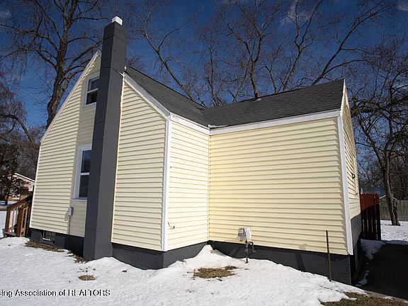 3rd image of 1941 Reo Rd