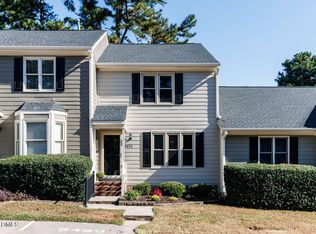 5423 Sharpe Dr, Raleigh, NC 27612
