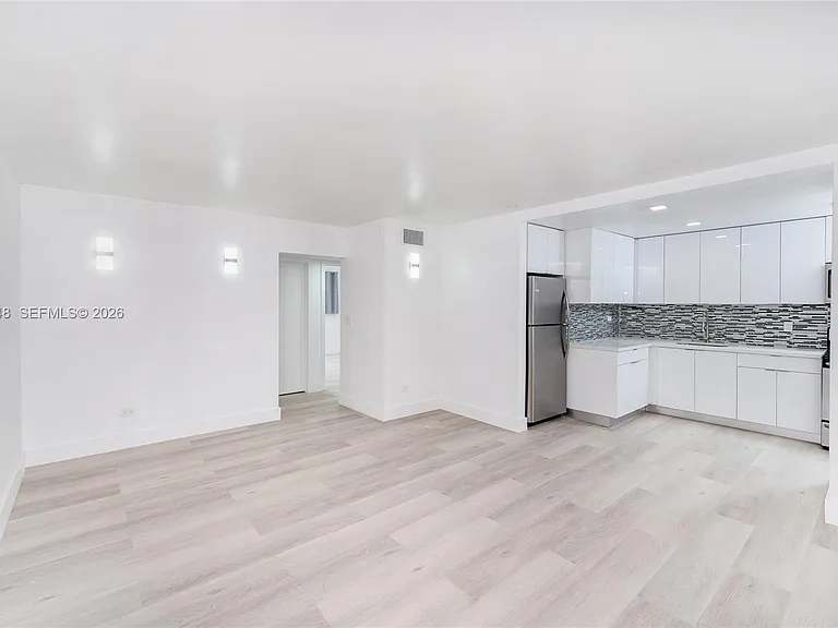 9760 SW 184th St #6D — Photo 8