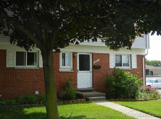 22184 Masonic Blvd, Saint Clair Shores, MI