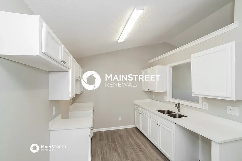 358 Wallace Way — Photo 4