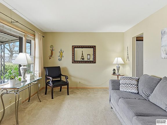 5th image of 7007 S 41st Ave