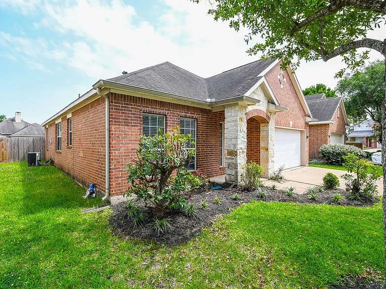 2029 Creek Run Dr — Photo 27