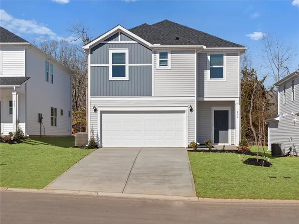 411 Yellowstone Trl, Gray Court, SC 29645
