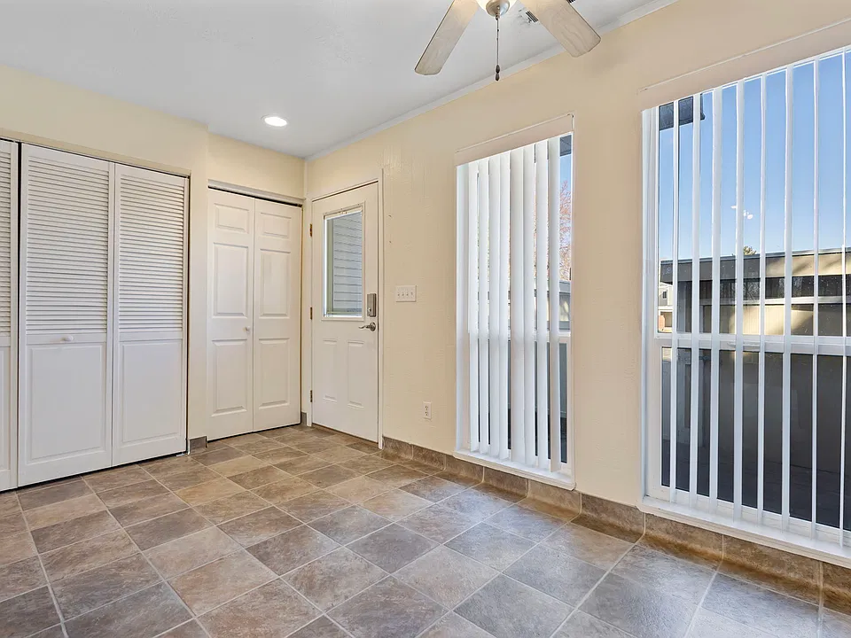 Entry way