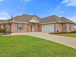107 Catherine Blvd, Clinton, MS 39056