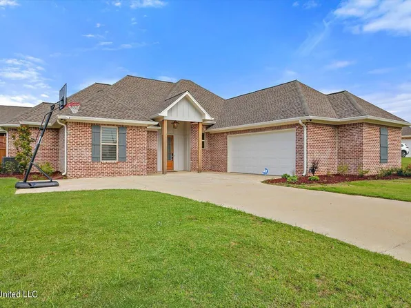 107 Catherine Blvd, Clinton, MS 39056