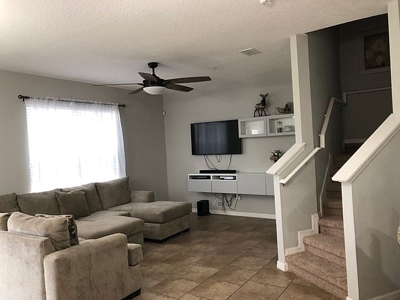 2nd image of 2117 Betsy Ross Ln