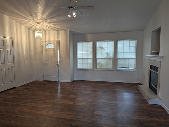 2nd image of 7138 Birch Ln