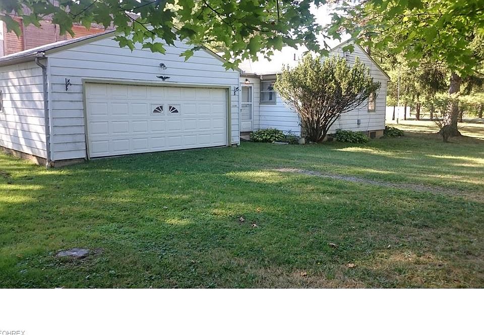 1st image of 16119 Lakeview Dr
