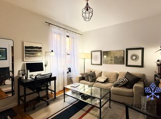 312 W 20th St APT 1A, New York, NY 10011